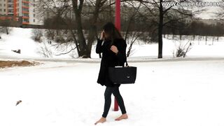 2017-02-20-187-barefoot-on-the-snow-part-3