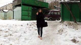 2016-12-23-185-barefoot-on-the-snow-part-2