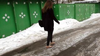 2016-12-23-185-barefoot-on-the-snow-part-2