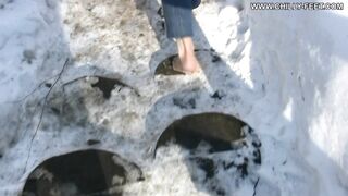 2011-07-28-41-tough-feet-in-snow-part-3