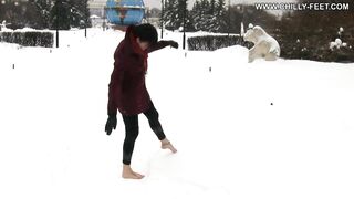 2011-09-15-48-winter-barefoot-pleasure-part-2