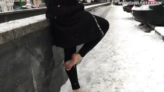 2012-05-23-85-frozen-feet-in-public-part-1
