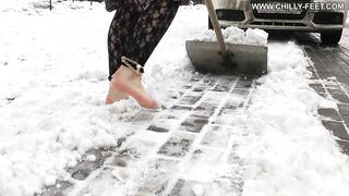 2012-07-27-92-winter-barefoot-fun-part-1