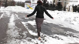 2012-07-27-92-winter-barefoot-fun-part-1
