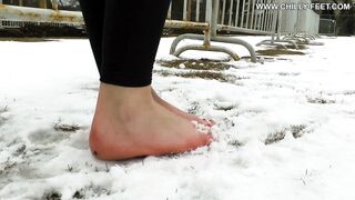 2015-02-23-155-barefoot-in-a-winter-park-part-2