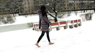 2013-03-13-113-tall-girl-in-the-snow-part-1