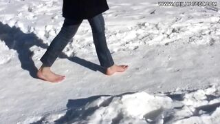 2011-07-02-37-tough-feet-in-snow-part-1