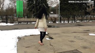 2015-01-08-150-barefoot-in-a-winter-park-part-1