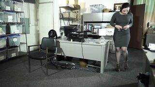 2018-03-02-Annas-cuff-break-at-work
