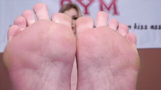 2022-01-12-hyley-winters-in-your-face-_1080