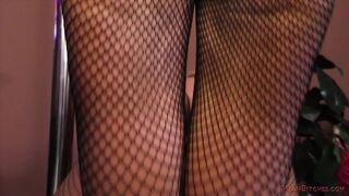 2021-11-24-mellanie-monroe-in-your-face-_1080