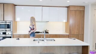 2023-11-10-178022-stepmom-helps-me-loosen-up-s8e9_1280