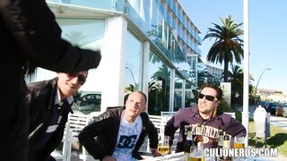 2012-03-30-8882831-carol-finds-a-guy-on-the-street-to-fuck-in-public_720