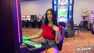 2024-04-18-lunas-sin-city-facial_stream