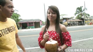 2012-02-18-8929081-a-nataly-le-gusta-el-pitillo_720