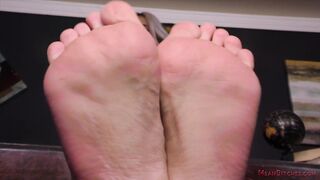 2021-08-18-avery-black-in-your-face-2_1080