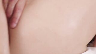 2024-02-25-anal-loving-influencer-kenna-captivates-her-audience_480lP