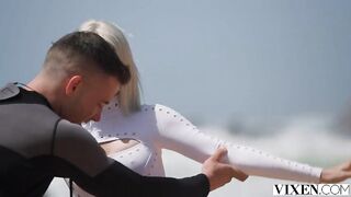 2024-02-09-surf-bunnies-bella-kelly-christy-seduce-instructor_480lP