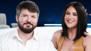 2025-03-19-sienna-and-logan-hubby-watches-wife-get-double-penetrated_480lP