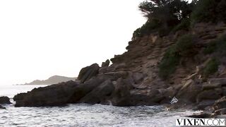 2022-05-13-stranded-together_480P