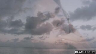 2021-08-14-solo-travel_480P