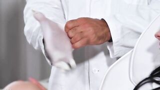 2025-11-02-luna-bunnys-dirty-doctors-appointment__sd