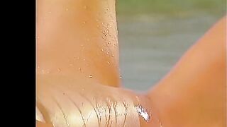 2026-04-10-sultry-sensations__sd