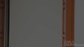 2018-09-15-love-in-the-elevator_1080p