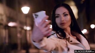 2020-07-13-up-close_480P