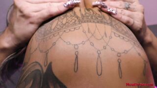 2024-06-05-stephanie-love-in-your-face_1080