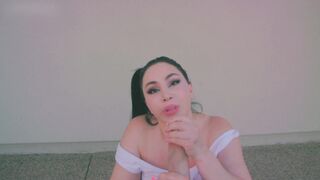 korina-kova-hooters-girl-sucks-and-fucks-guys