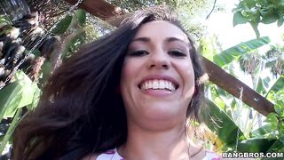 2014-10-06-9002081-big-butt-white-girl-does-anal_480