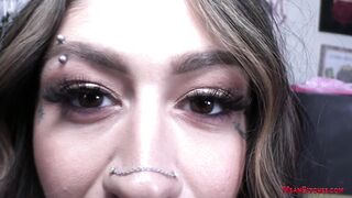 2025-01-08-luna-baby-in-your-face-2_1080