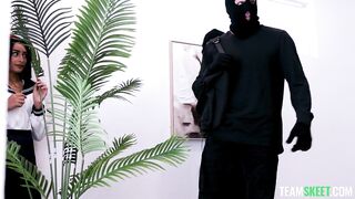 2026-08-06-32356-ive-always-wanted-to-be-fucked-by-burgla_720