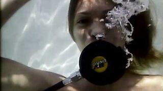 2016-12-16-chantel-uw-scuba-model-training-pt1_480