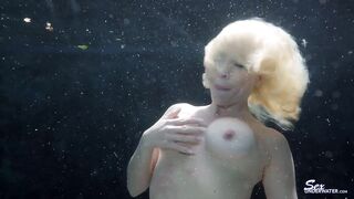 2016-11-27-fuckme-underwater-pt2_720