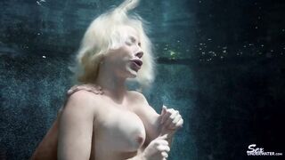 2016-11-27-fuckme-underwater-pt2_720