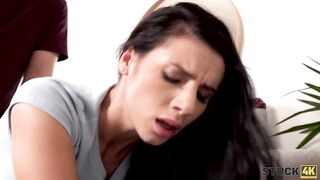 2021-01-15-529-dont-look-for-your-iphone-or-youll-get-stuck-sd