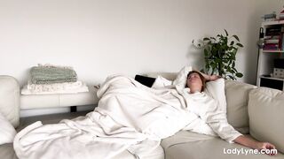 2026-08-12-145260-lazy-day-pillow-humping_720