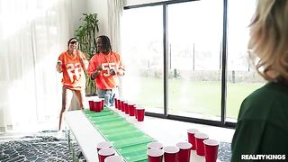 2025-02-06-10643531-game-day-bump-and-run_320