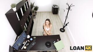 2021-07-13-581-sex-on-a-desk-a-perfect-recipe-for-loan-sd