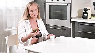 2025-10-05-kinuski-does-double-her-wifely-duties__sd