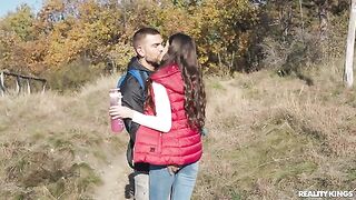 2025-01-06-10581831-horny-hiking_320