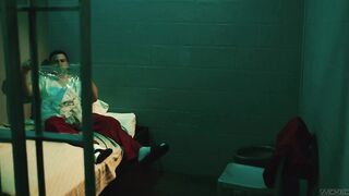 2023-08-18-229879-reckless-whats-in-the-bag_720p