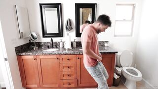 2023-01-01-210236-drenched-roommates_720p