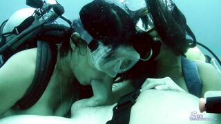 2016-08-28-dive-girls-2-pt1_720
