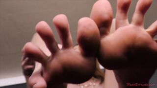 2021-07-07-kendra-cole-in-your-face_1080