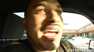 2009-08-27-bbq-sammy-loves-dark-meat_950