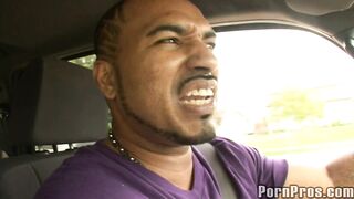 2009-09-17-tera-s-bike-riding-facial_950