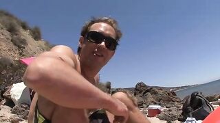 2009-08-14-allie-s-beach-blowjob_950